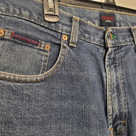 Tommy Hilfiger Dark Wash Vintage Jean Shorts - Picture 3 of 9